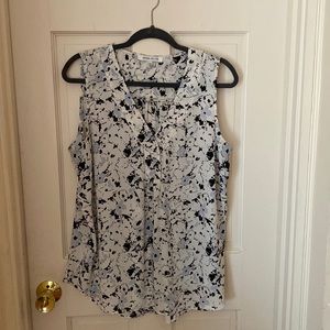 Rose and Olive XL v-neck sleeveless blouse